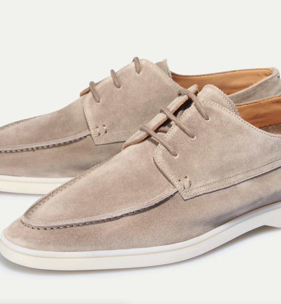 Men’s Loafers with Lace Closure and Contrast Sole