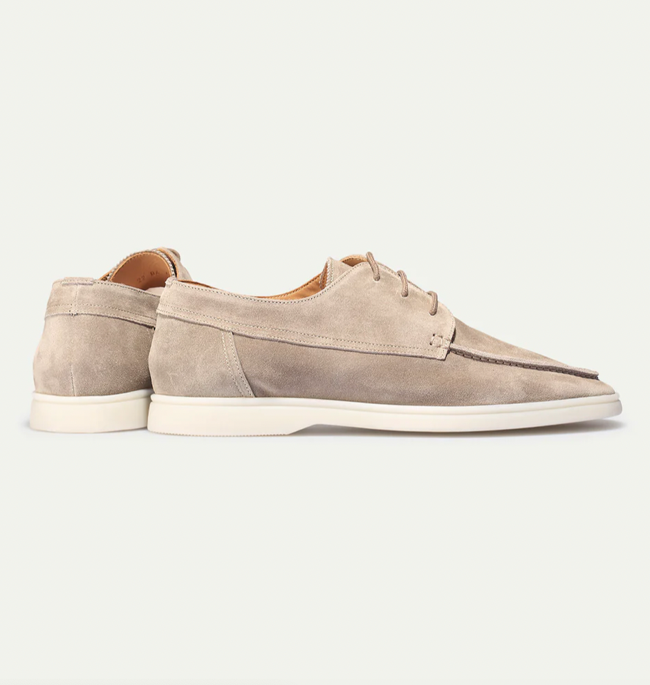 Men’s Loafers with Lace Closure and Contrast Sole