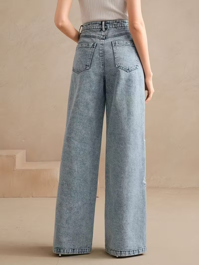 Women’s Pants with Floral Embroidery