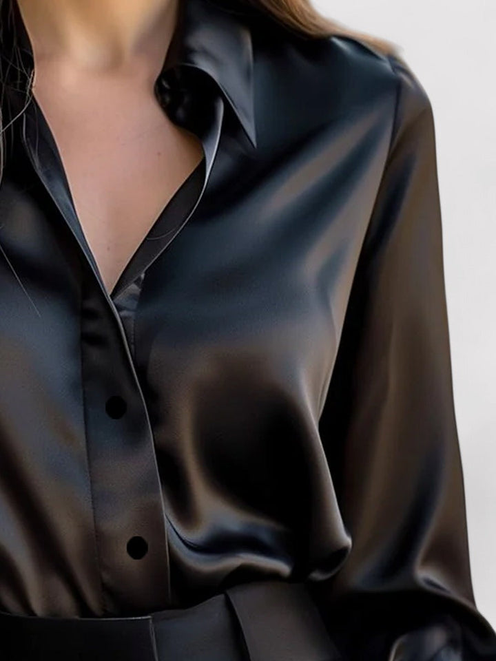 Women’s Blouse with Long Sleeves and Classic Collar