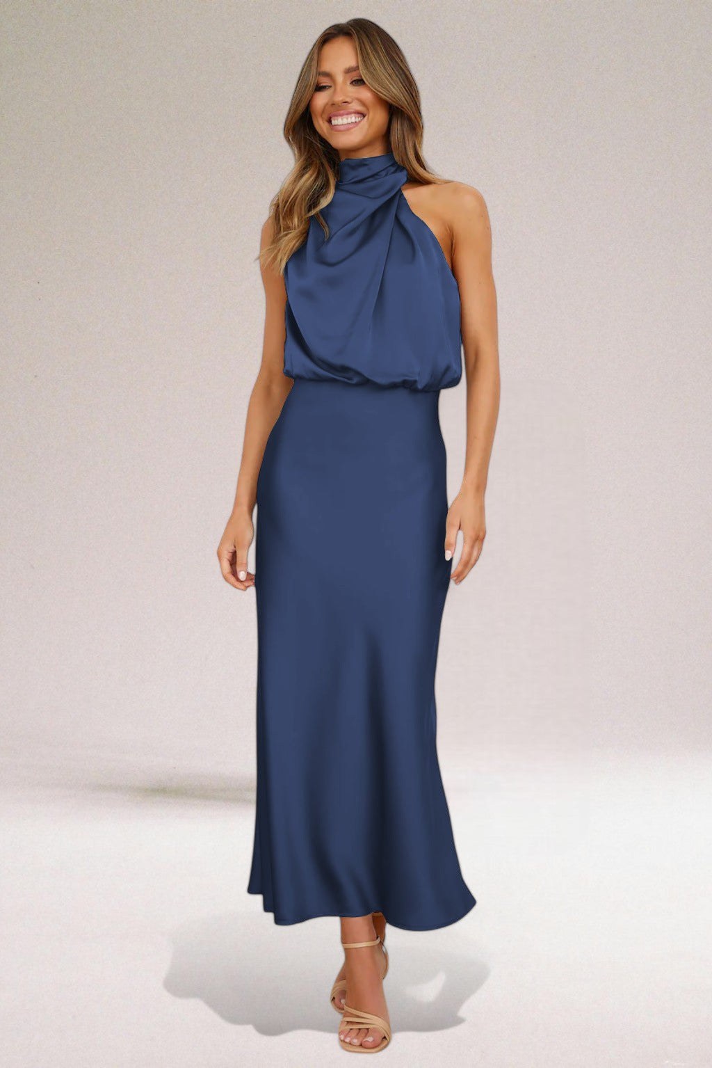 Women’s Dress with Halter Neckline and Sleeveless Bodice