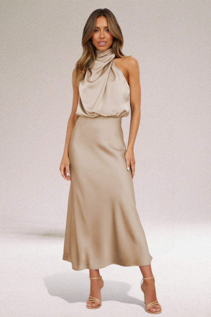 Women’s Dress with Halter Neckline and Sleeveless Bodice