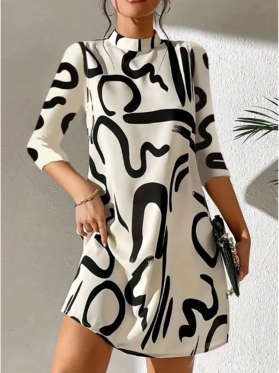 Women’s Dress with Round Neck and Knee-Length Hem
