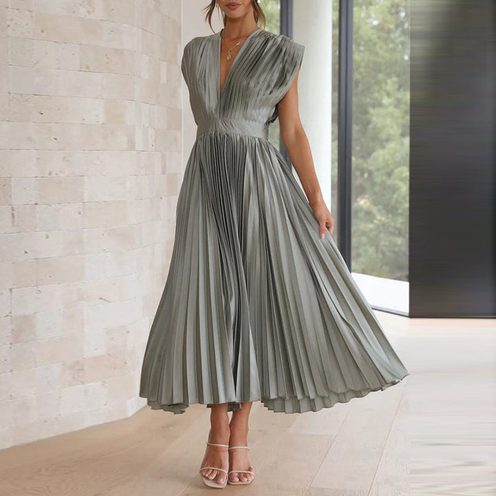 Women’s Dress with V-Neck and Sleeveless Design