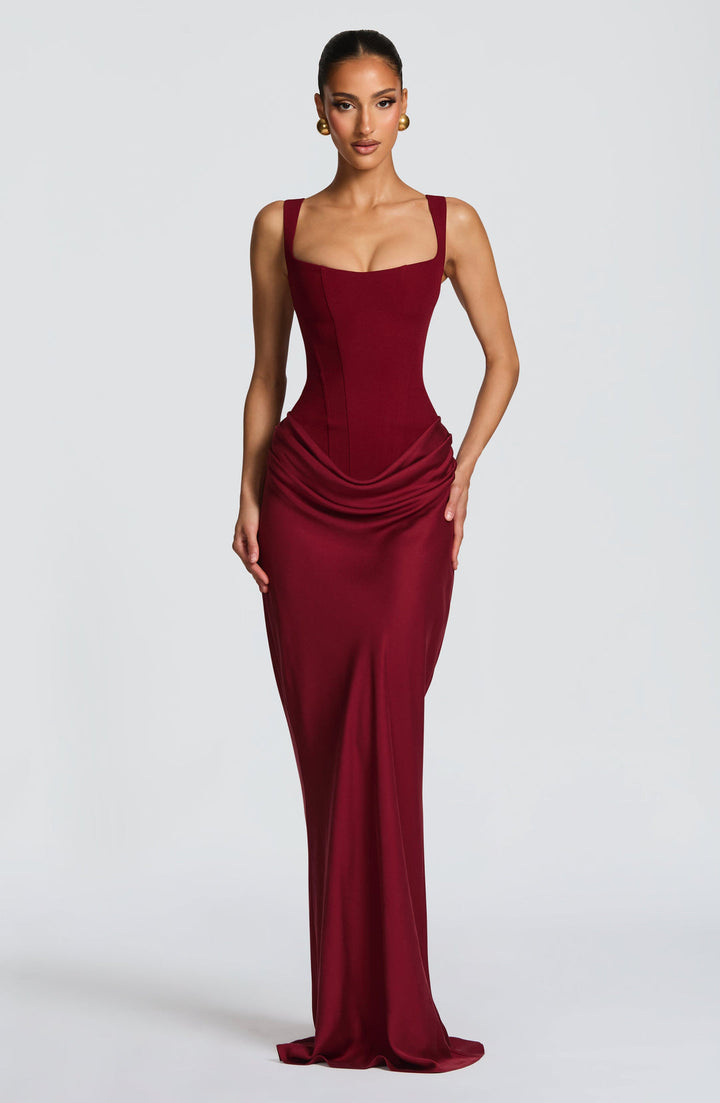 Women’s Maxi Dress with Square Neckline and Wide Shoulder Straps